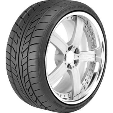 NITTO NT555 245/45ZR17