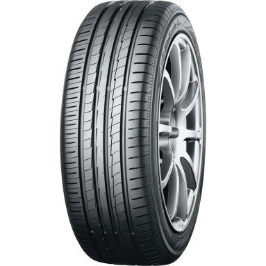 YOKOHAMA AE50 BluEarth-A 215/65R17