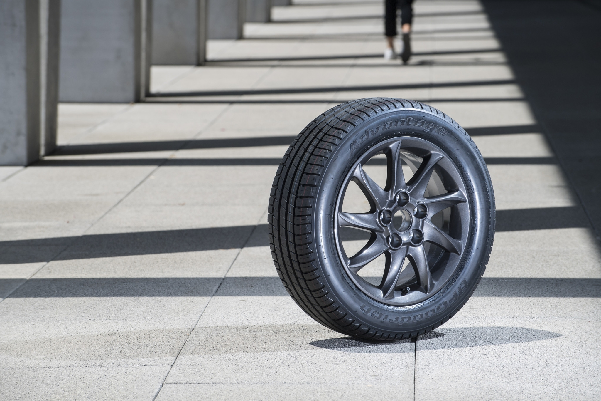 Llanta BF GOODRICH Advantage 215/45R17 - Virtual Llantas