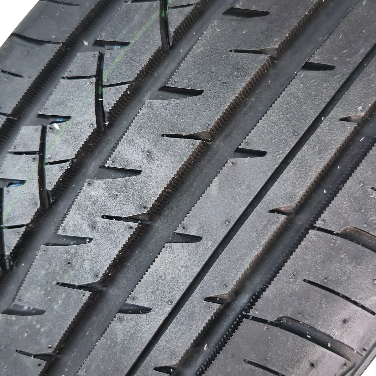 Eurus 08 245/35ZR19 93W XL 4本 Eurus 08 245/35ZR19 93W XL 4本