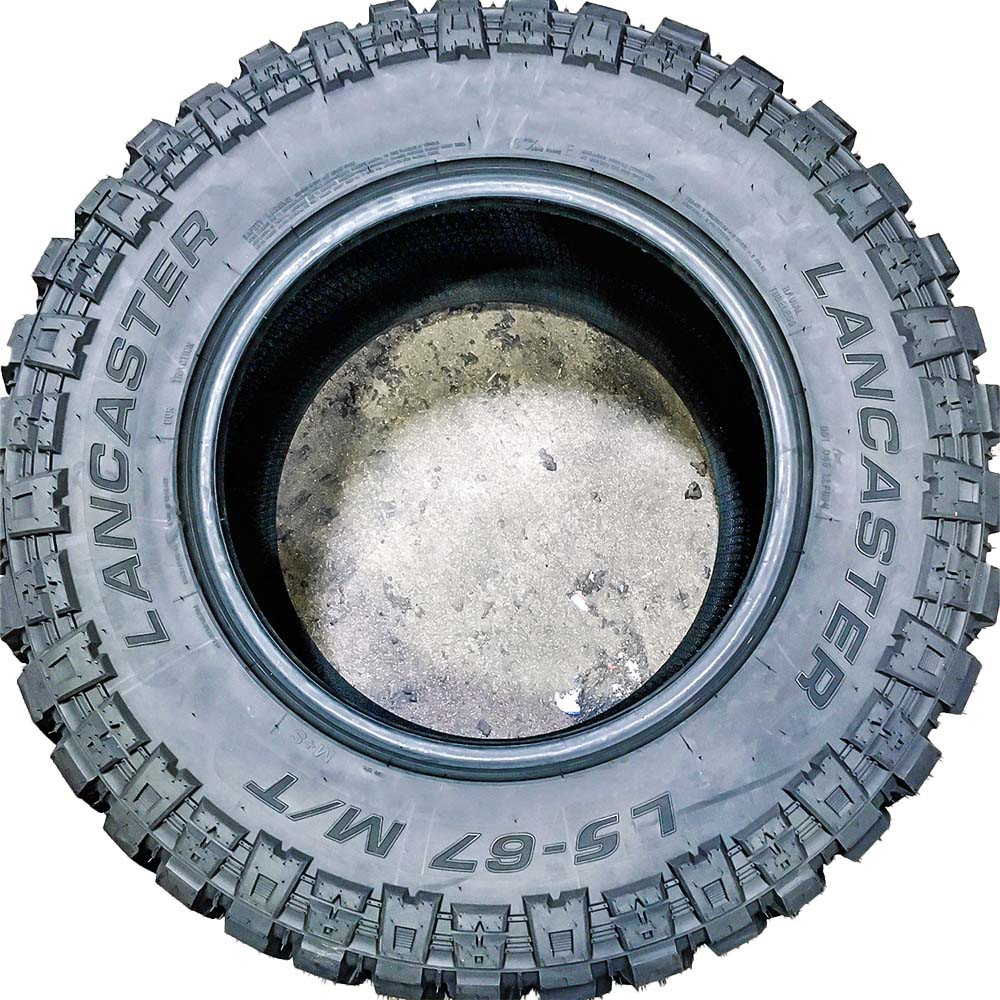 Llanta LANCASTER LS67 M/T 37X13.5R20LT Virtual Llantas