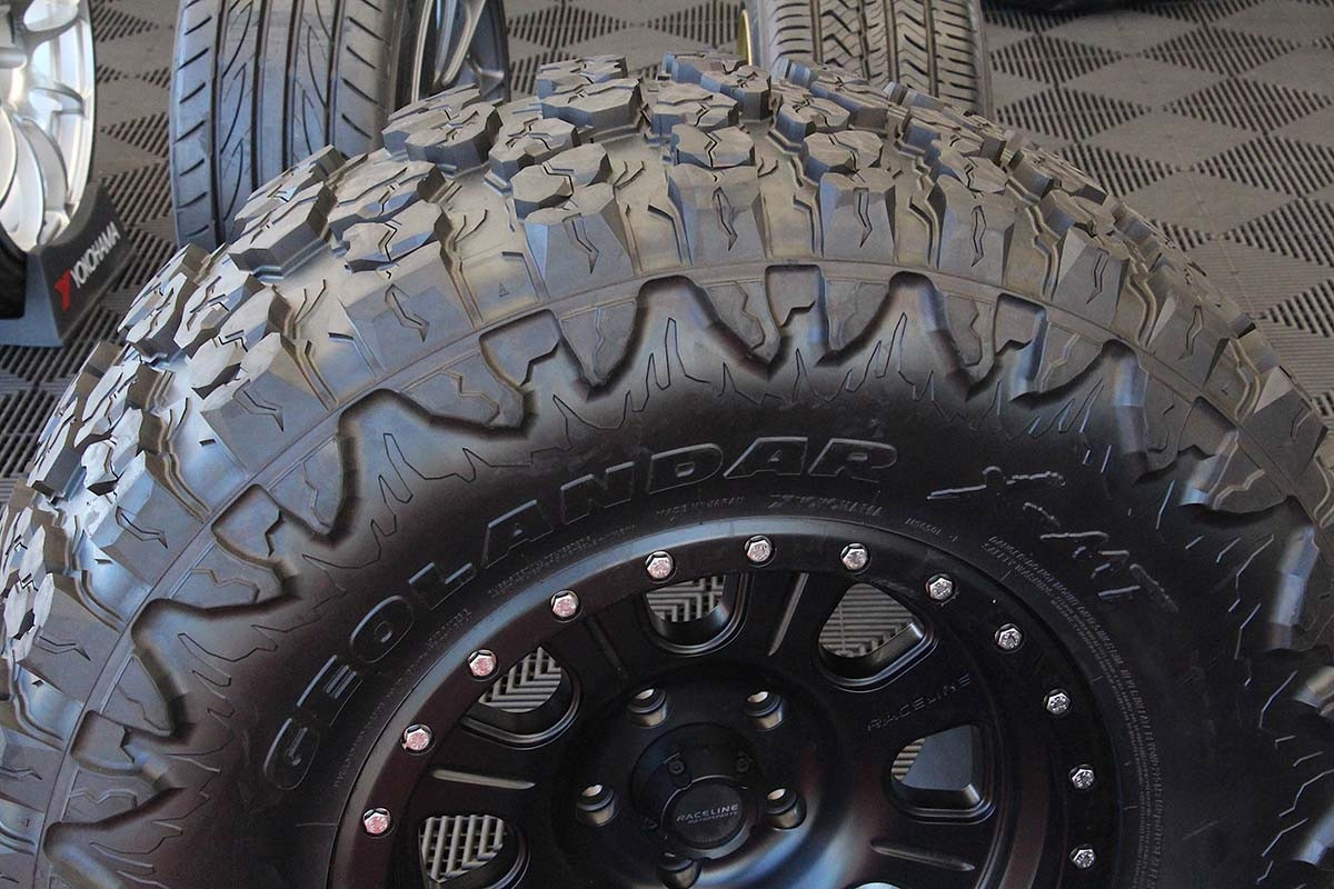 YOKOHAMA Geolandar XMT 35X12.5R17LT 121Q