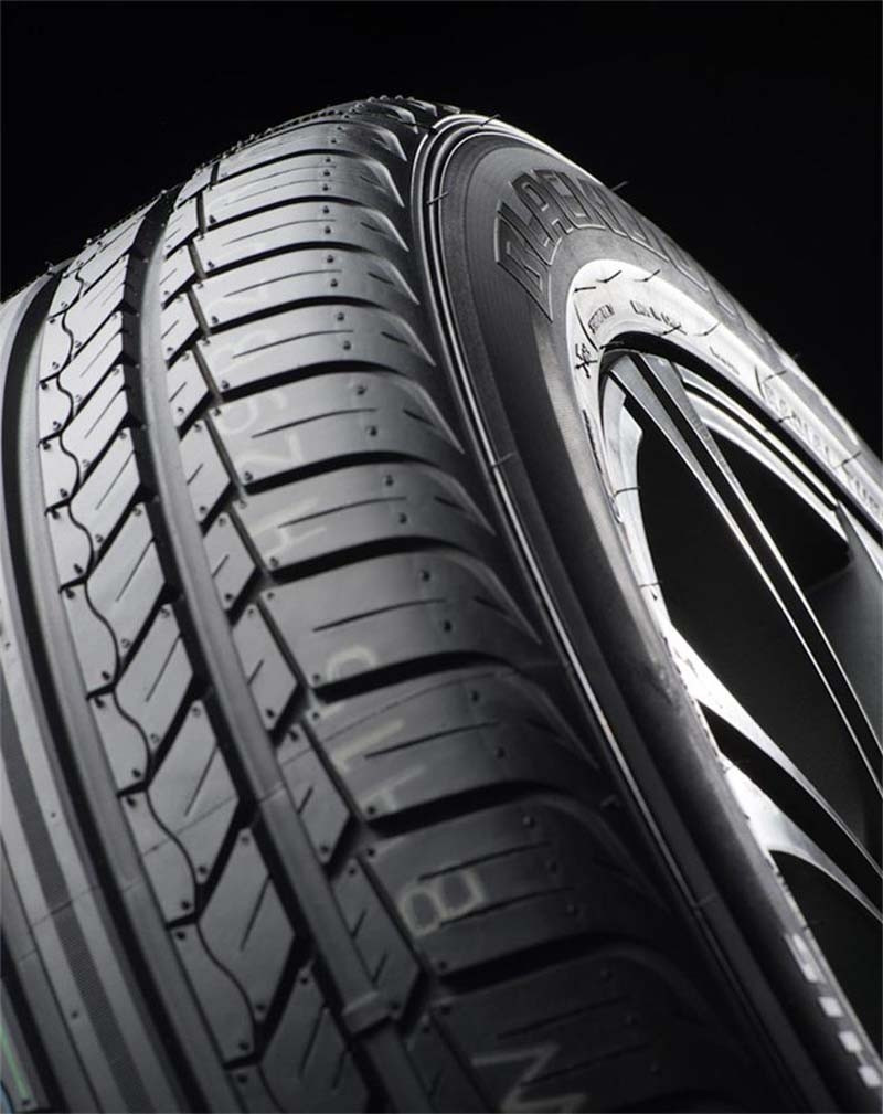 BLACKHAWK HH01 StreetH 215/65R16 98T