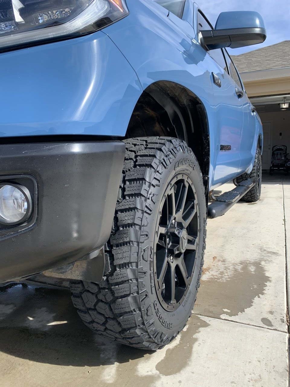 Llanta COOPER Discoverer Rugged Trek LT285/70R17 - Virtual Llantas