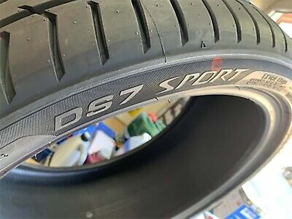 DELINTE DS7 Sport 205/40ZR17 84Y