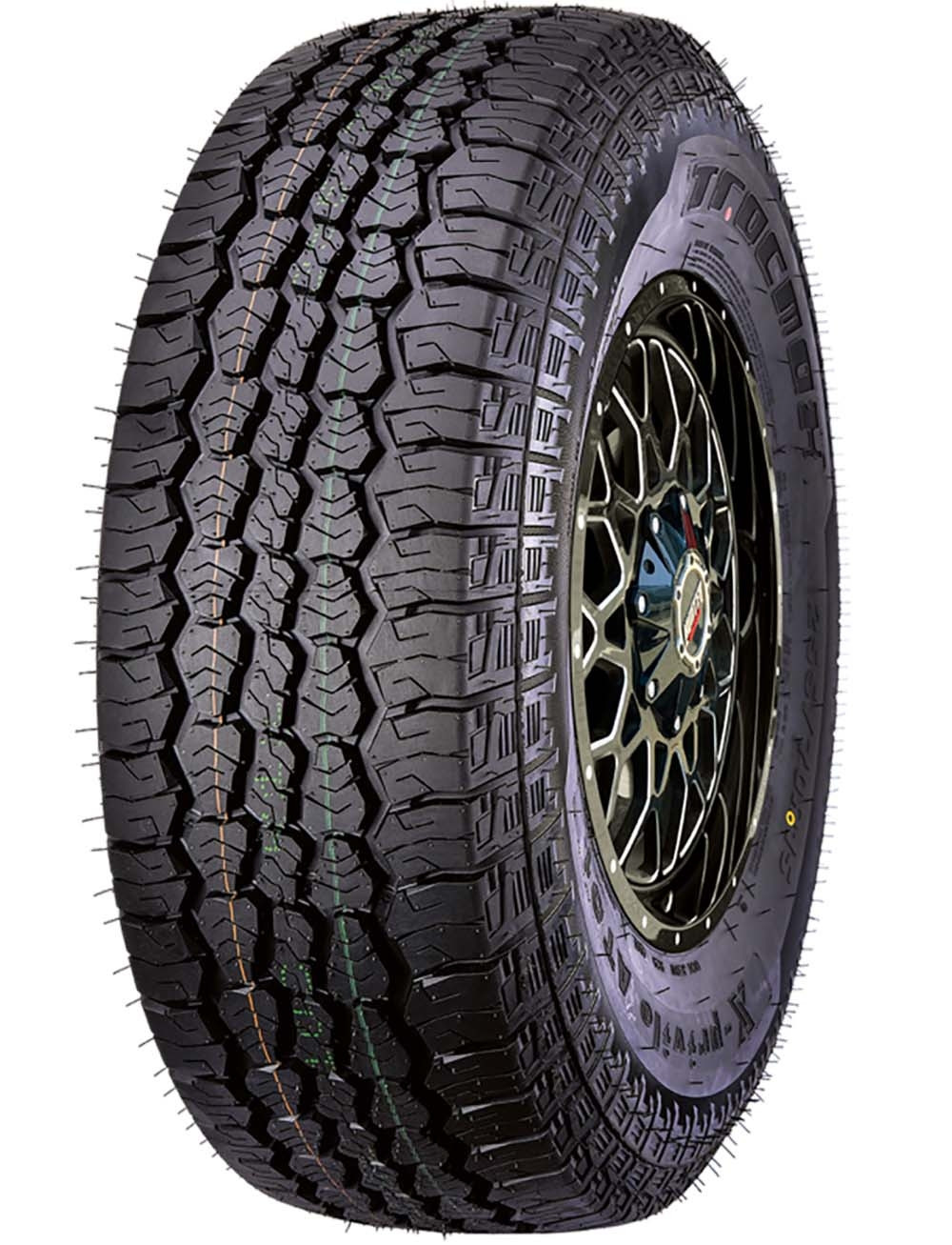 TRACMAX XPrivilo AT01 P235/75R15 109T