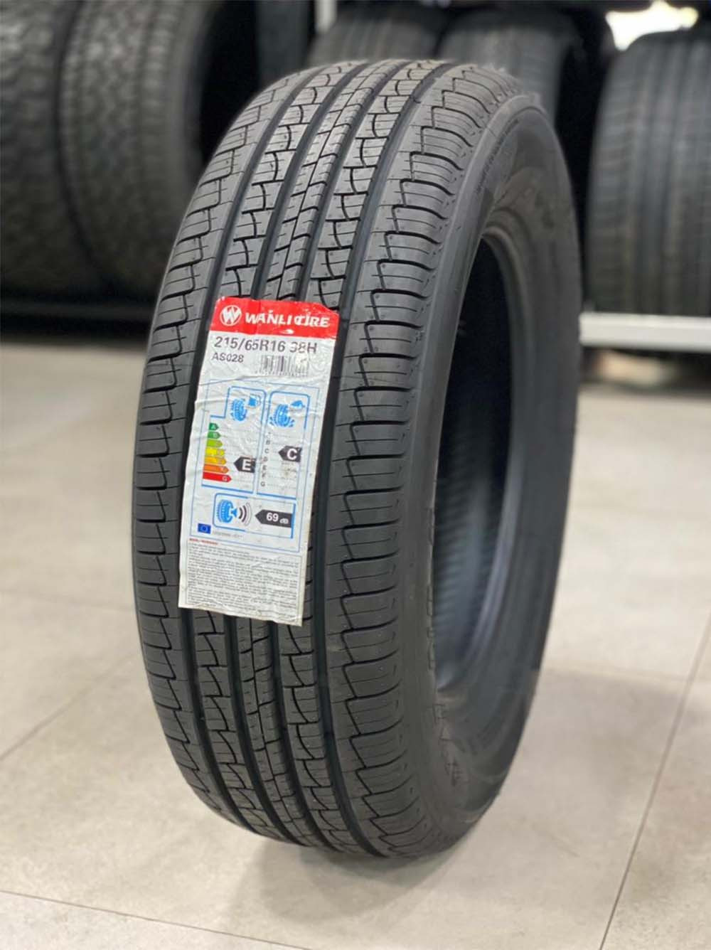 Llanta Wanli Flash AS028 235/55R19 - Virtual Llantas